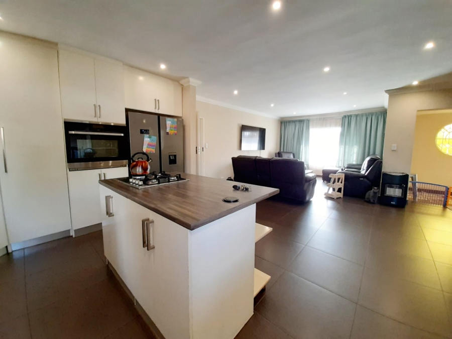 To Let 5 Bedroom Property for Rent in Vaalpark Free State